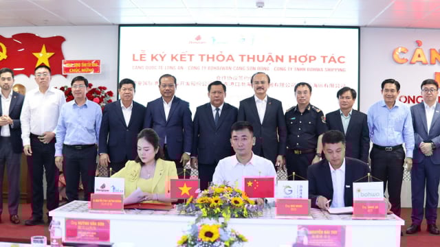 Cú bắt tay ba bên định hình tuyến logistics mới Việt – Trung