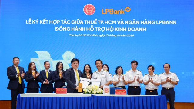 LPBank ký kết hợp tác với Thuế TP.HCM, thúc đẩy chuyển đổi số hộ kinh doanh và cá nhân kinh doanh