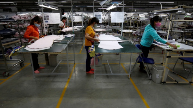 Vietnam’s employers, unions fight again over wage increase