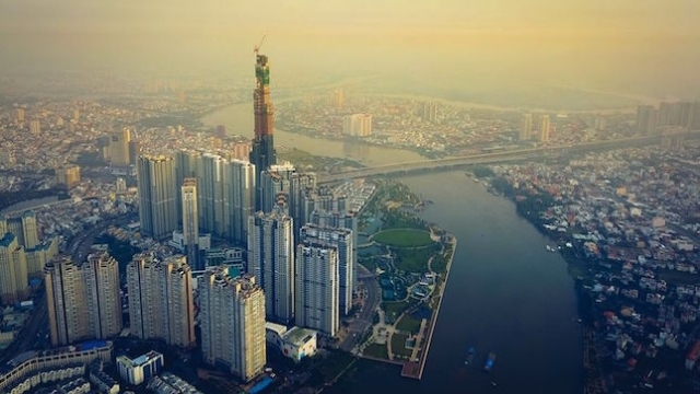 Vietnam's tallest skyscraper surpassed 400m height