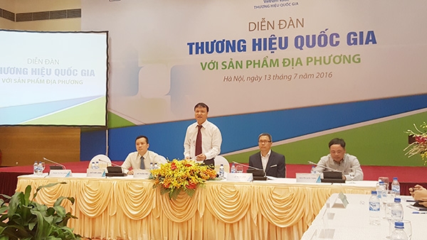 Doanh nghiệp trong tam giác Khách hàng - Thông tin – Thương hiệu