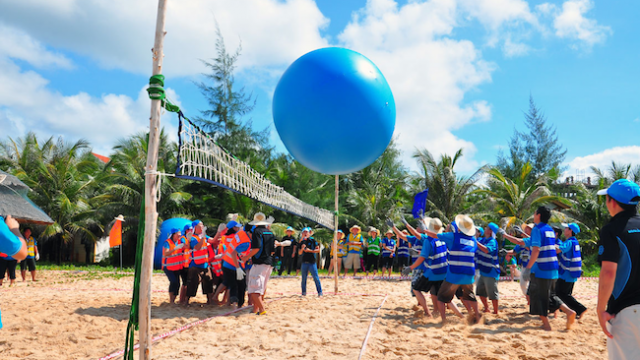 Nhiều doanh nghiệp đang lãng phí tiền bạc cho hoạt động team building?