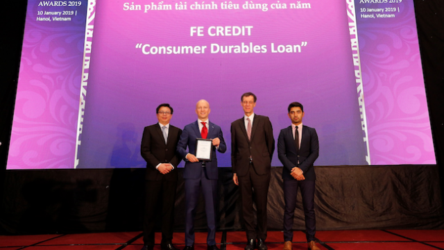 FE Credit được vinh danh có sản phẩm tài chính tiêu dùng xuất sắc nhất