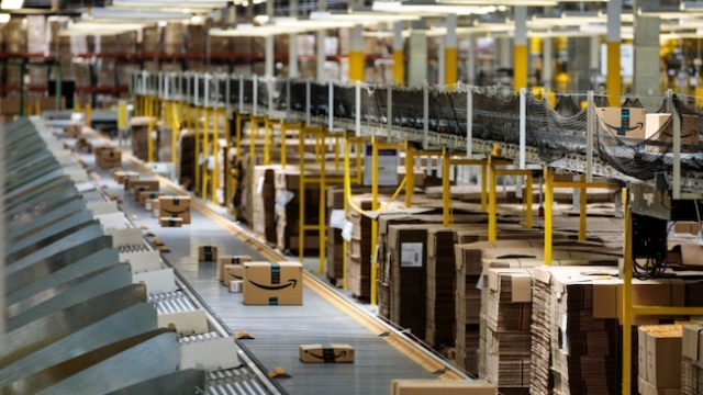 Xuất khẩu qua Amazon: ‘Ngon’ nhưng không dễ ‘xơi’