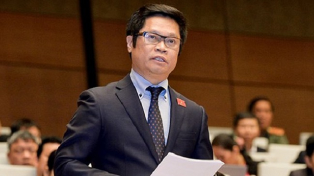 Chủ tịch VCCI: Việt Nam vẫn còn tình trạng 'một thỏi sô-cô-la cõng 13 giấy phép'