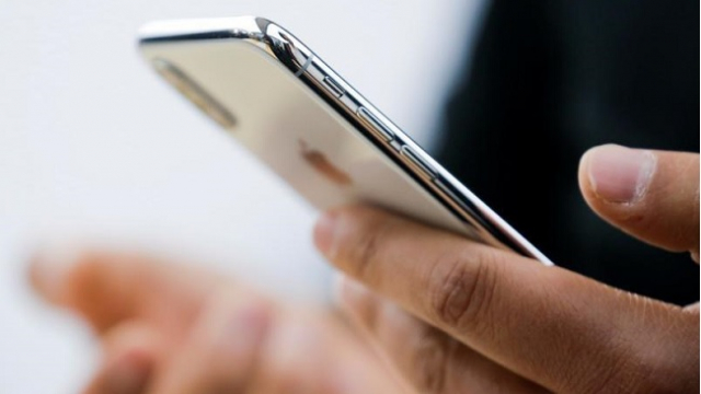 Ông Trump “đòi” Apple về Mỹ sản xuất