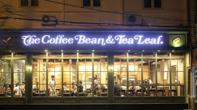 Highlands Coffee hoãn kế hoạch lên sàn sau khi Jollibee thâu tóm The Coffee Bean & Tea Leaf