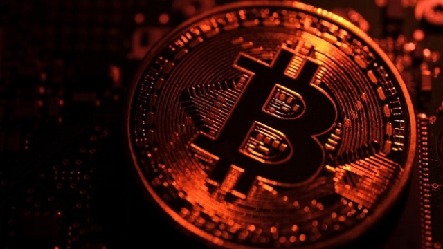 Bitcoin rơi đáy sau tin đồn về hành động của Bộ Tài chính Mỹ