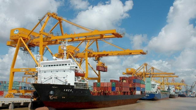 Những chi phí làm giảm sức cạnh tranh của doanh nghiệp Việt Nam