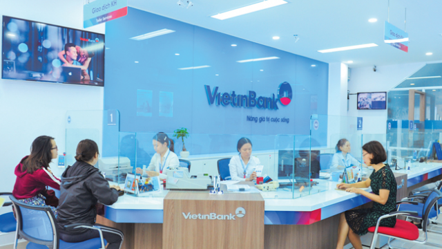 Thu nhập ngoài lãi của Vietinbank tăng trưởng 27%