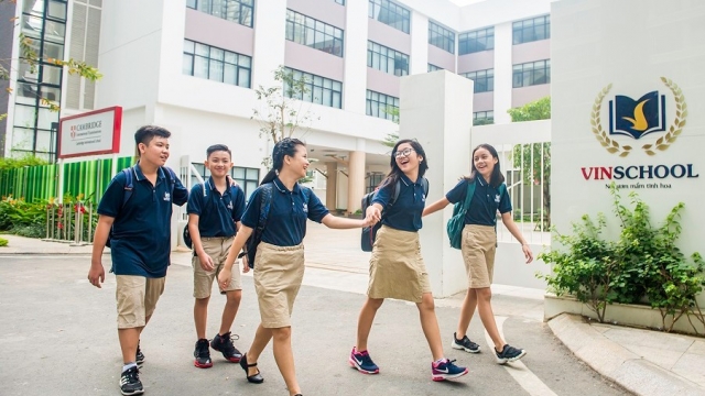 Vingroup lên tiếng về việc bán Vinmec và Vinschool