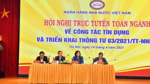 Kiểm soát chặt tín dụng bất động sản, chứng khoán