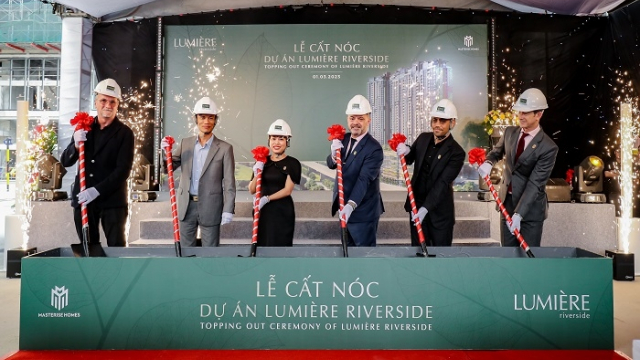 Masterise Homes chính thức cất nóc dự án LUMIÈRE riverside