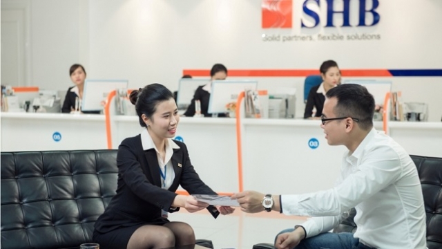 SHB ưu đãi lãi suất và tặng bảo hiểm cho các khách hàng cá nhân vay vốn