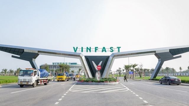 Vingroup lập ra VinBus dùng xe VinFast chở khách