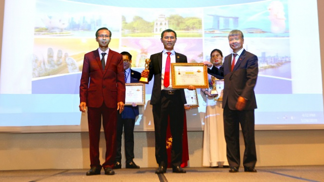 Nam A Bank nhân giải Doanh nghiệp tiêu biểu ASIA năm 2019