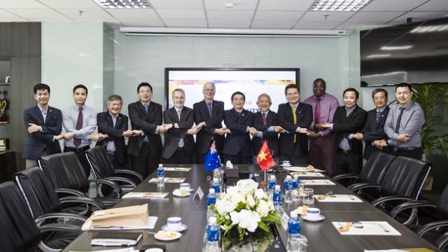 Chủ tịch HĐQT Tập đoàn xây dựng Hòa Bình tham gia Hội đồng chuyên môn đại học RMIT