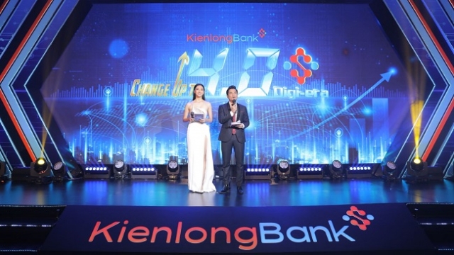 'Bữa tiệc nghệ thuật' mãn nhãn kỷ niệm tuổi 26 của KienlongBank