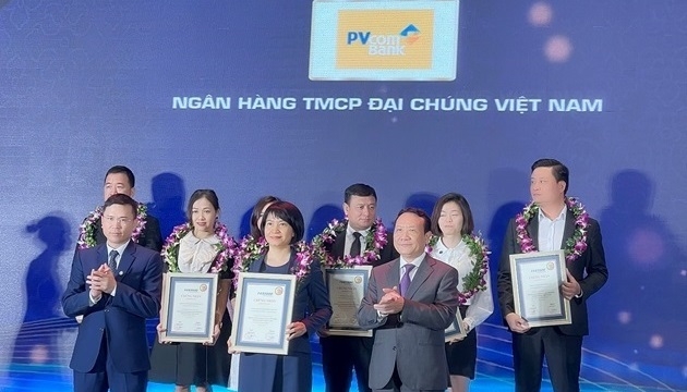 PVcomBank vào Top 500 doanh nghiệp tăng trưởng nhanh nhất Việt Nam 2021