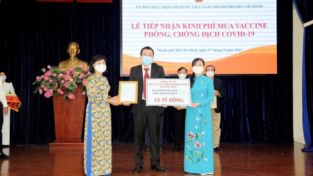 Doanh nghiệp giữ vững “mục tiêu kép” trong tâm dịch Covid-19