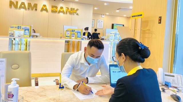 Nam A Bank giảm lãi suất hỗ trợ khách hàng vượt dịch Covid-19