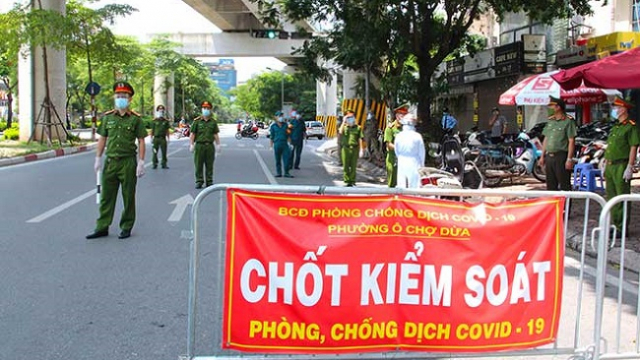 Hà Nội yêu cầu người dân không di chuyển qua 30 chốt cứng