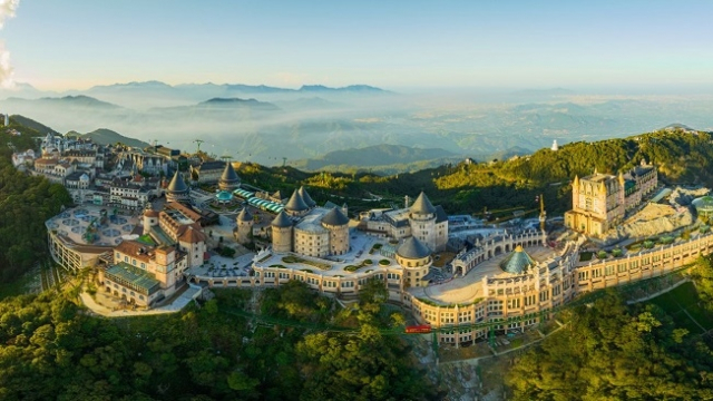 Sun World Ba Na Hills mang cả thế giới về Việt Nam theo cách đẳng cấp, khác biệt