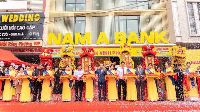 Nam A Bank tiếp tục mở rộng mạng lưới miền Bắc và miền Trung