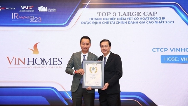 Vinhomes nằm trong Top 3 doanh nghiệp niêm yết có hoạt động quan hệ nhà đầu tư tốt nhất năm 2023