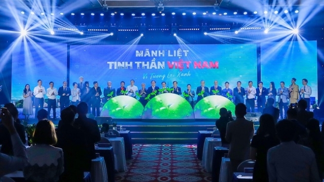 Vingroup phát động chiến dịch 'Mãnh liệt tinh thần Việt Nam - Vì tương lai xanh'