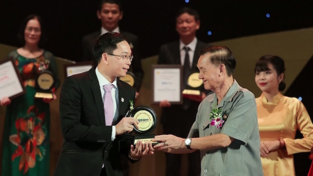 Văn Phú - Invest được vinh danh ‘Top 50 Nhãn hiệu nổi tiếng Việt Nam’
