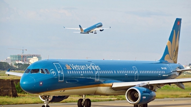 Cổ phiếu Vietnam Airlines thoát khỏi diện cảnh báo