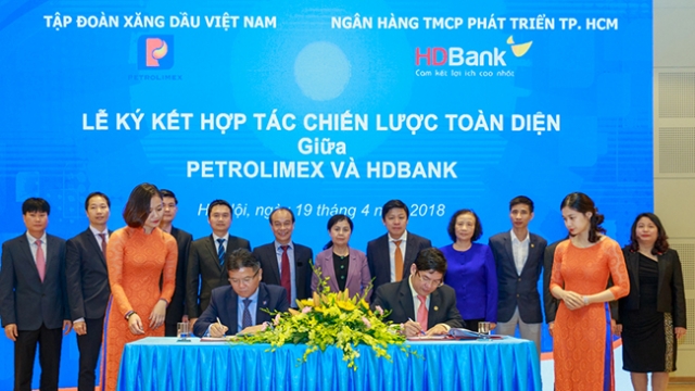 HDBank muốn dẫn đầu thị trường bán lẻ sau khi sáp nhập PGBank