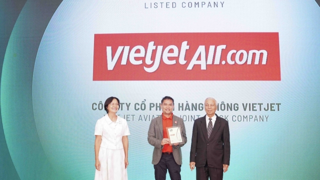 Vietjet vào top 50 doanh nghiệp phát triển bền vững 2024