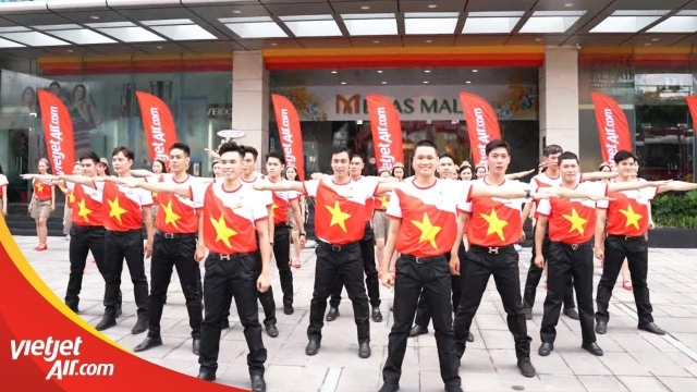 Vietjet tặng 1 năm bay miễn phí cho 2 đội tuyển bóng đá vô địch SEA Games 30