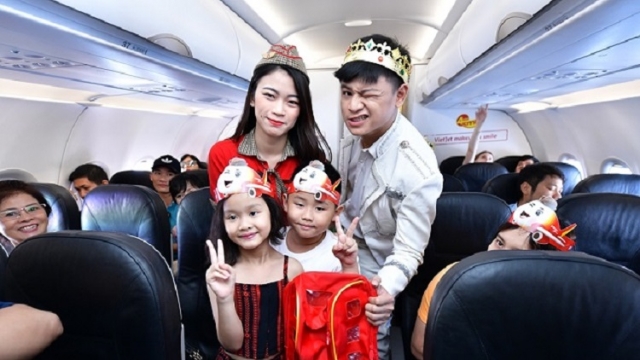 Tưng bừng những chuyến bay tuổi thơ của Vietjet