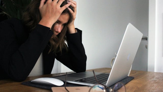 Cơn bão 'kiệt sức' ăn mòn sự gắn bó của nhân tài với doanh nghiệp