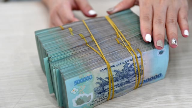 Bỏ hạn mức tín dụng: Tìm điểm cân bằng để tăng trưởng bền vững