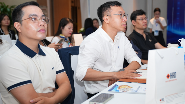 Đào tạo và phát triển: Từ lớp học đến dòng chảy công việc