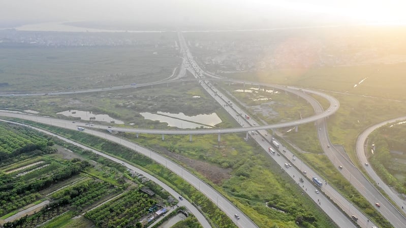 Doanh nghiệp xây dựng, hạ tầng đón chờ sóng đầu tư công