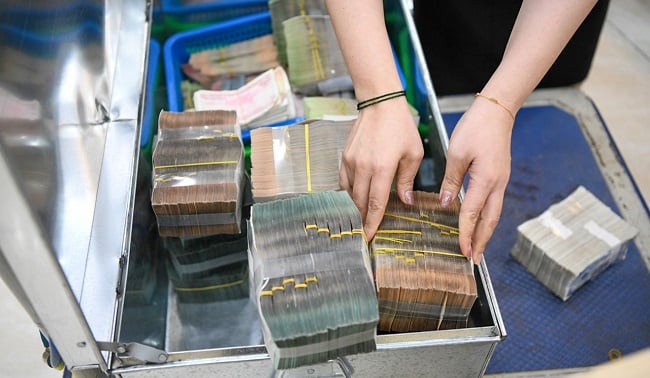 'Bóng ma' nợ xấu ám ảnh ngành ngân hàng 
