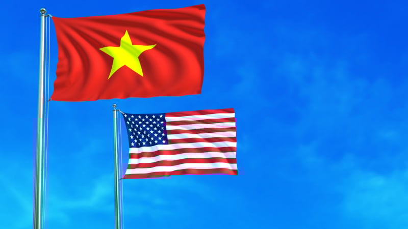 Từ 'America First' đến chiến lược 'Make in Vietnam'