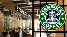 Tại sao Starbucks muốn sa thải 1.100 nhân viên?