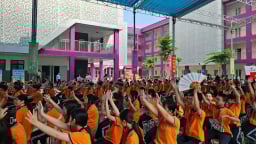 Miễn học phí cho học sinh công lập cả nước, học sinh tư thục được hỗ trợ từ năm học 2025-2026