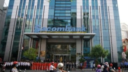 Sacombank miễn nhiệm cùng lúc hai Phó Tổng Giám đốc