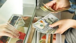 Ngân hàng Nhà nước nghiêm cấm mua bán USD trái phép