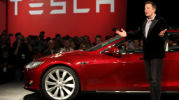 Tương lai xe điện tự lái của Tesla bị đe dọa bởi các 'ông lớn' Trung Quốc
