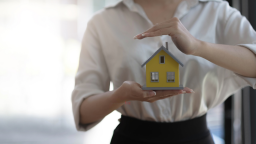Người trẻ phải mất 25 năm thu nhập mới mua được nhà 3-4 tỷ đồng