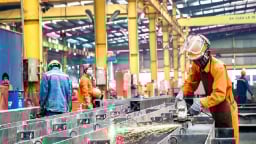 PMI giảm xuống mức 48,9 điểm, thuế quan Mỹ tác động đến số lượng đơn đặt hàng xuất khẩu mới