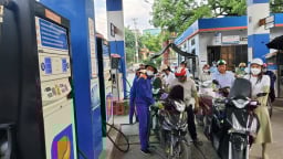 Dự báo giá xăng dầu ngày mai (17/7) giảm nhẹ